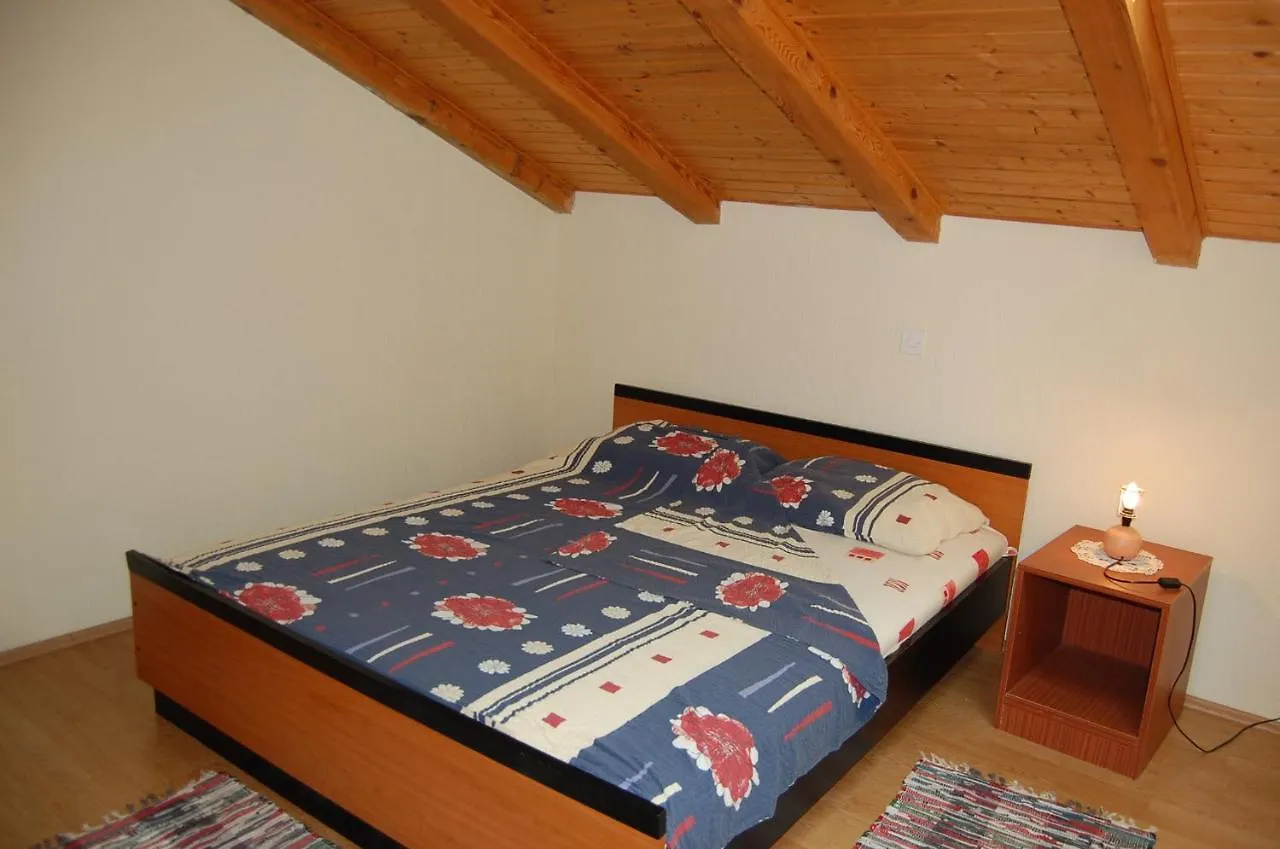Apartment Ivan By El-Pi Tours Malinska