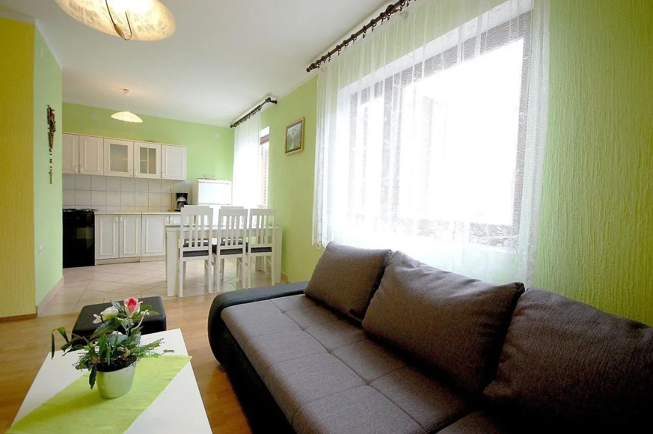 Apartment Ivan By El-Pi Tours Malinska Κροατία